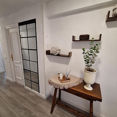 בנידורם Beautiful 2 Bedrooms Aparatament מראה חיצוני תמונה